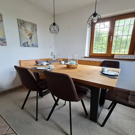 Apartment Einssein Bergfried - Mit Weitblick Dettingen unter Teck Eksteriør billede