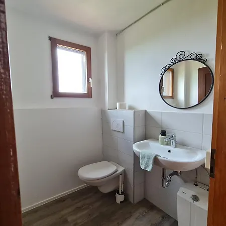 Apartment Einssein Bergfried - Mit Weitblick Dettingen unter Teck Eksteriør billede